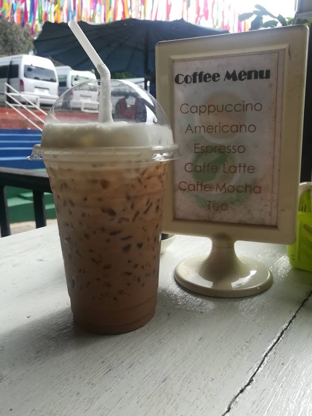 Thong coffee and tea ข้าวเหนียวปิ้งกะทิสด