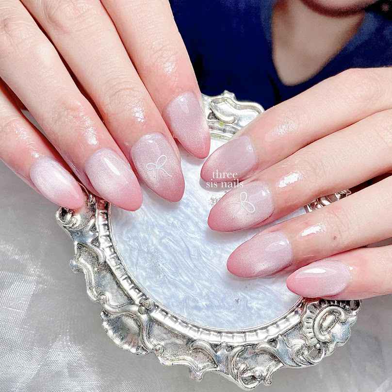 Three sis nails