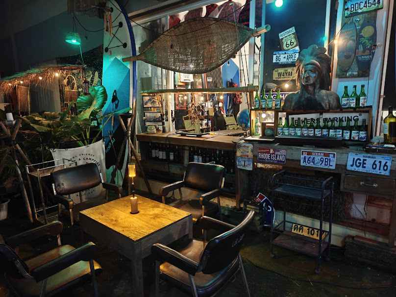 Tiki Bar - 3
