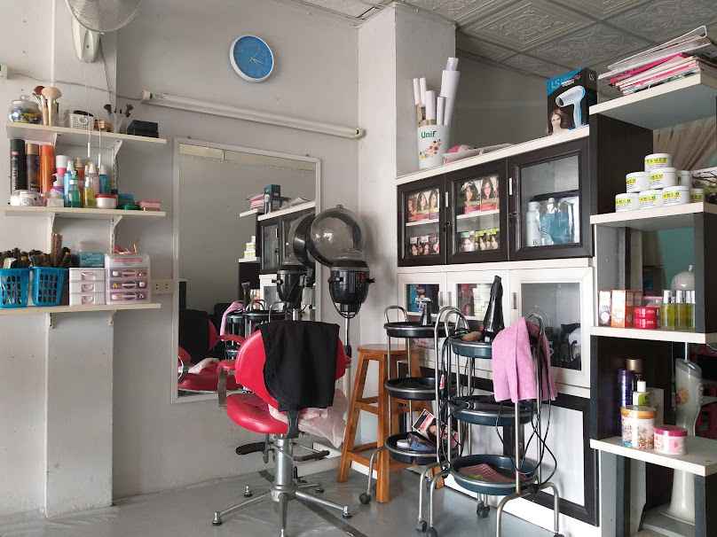 Toey Haircut