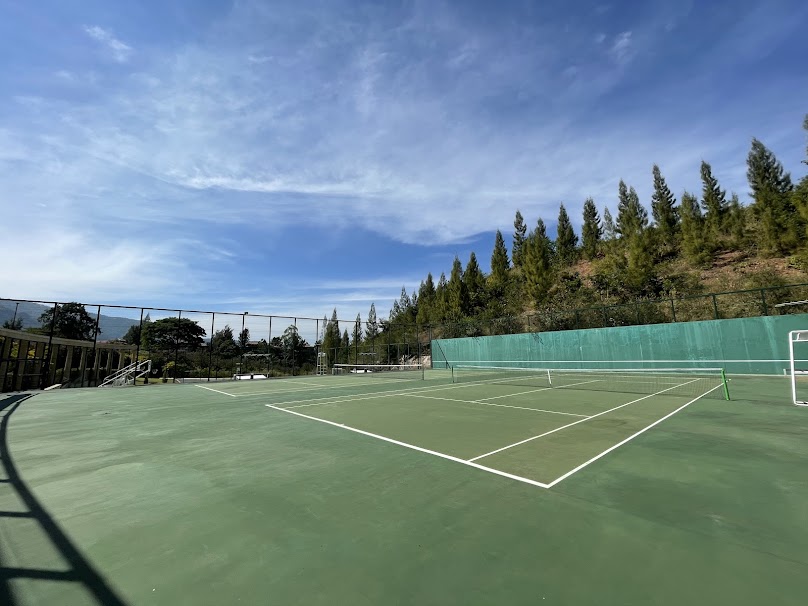 Toscana Valley Badminton Court - 3