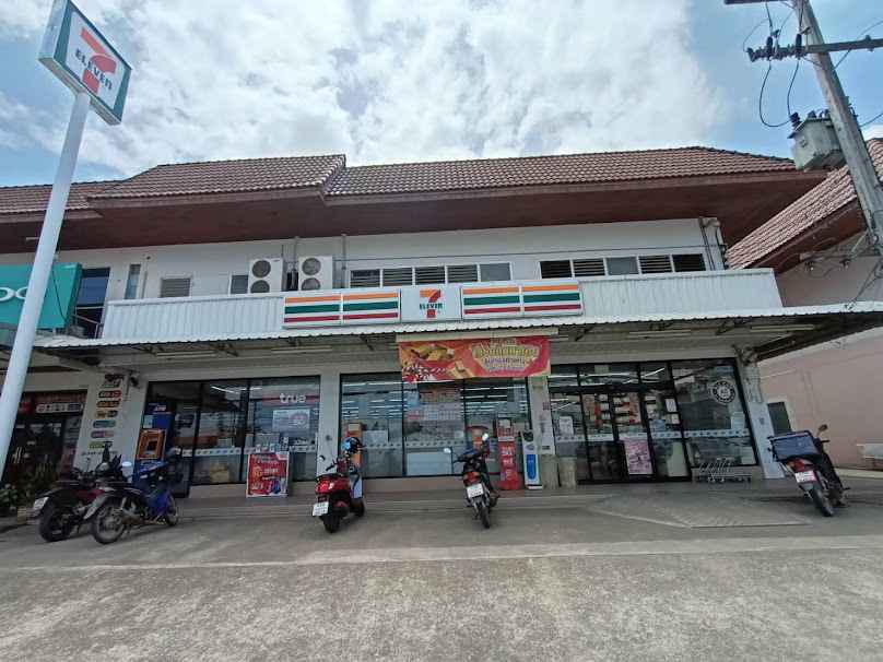 True Shop 7-11 หน้าโรงพยาบาลบางสะพาน