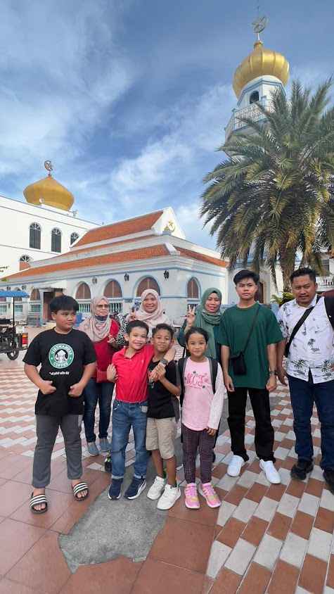 Van&Car rental​ with driver​ Thai-Malaysia​-Singapore.