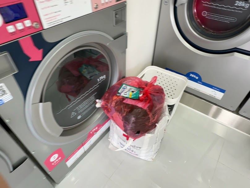Washenjoy ร้านสะดวกซัก วอชเอนจอย สาขาปั๊มปตท. เขาอกทะลุ พัทลุง - 3