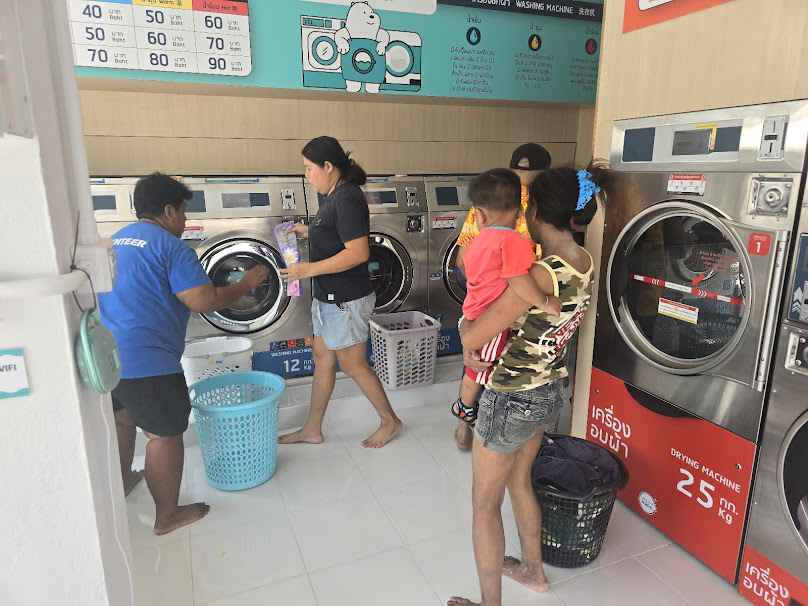WashMORE's Wash & Dry ร้านสะดวกซักวอชมอส์ สาขาวิทยาลัยเทคนิคลำพูน - 4
