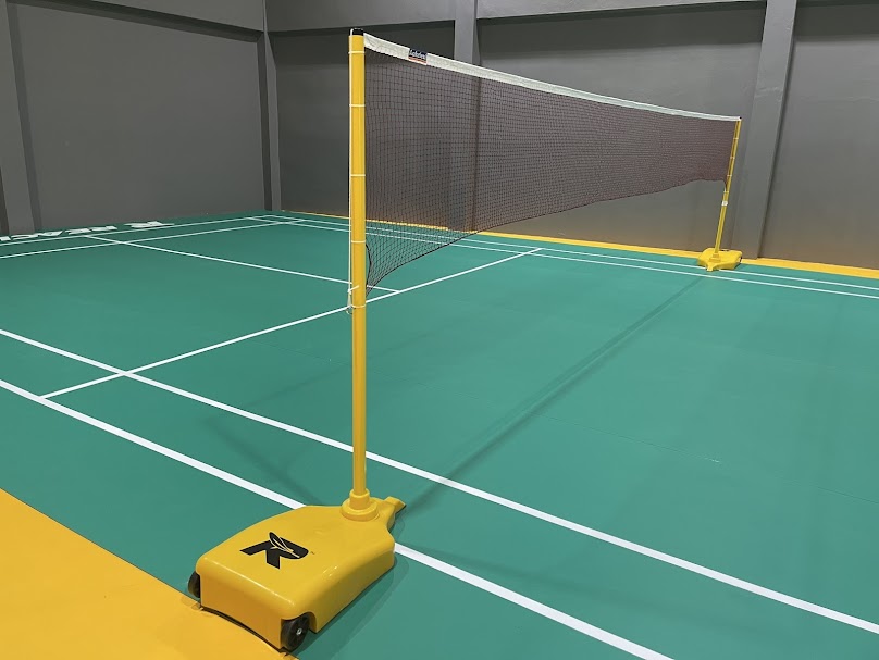 WHB warehouse badminton - 1