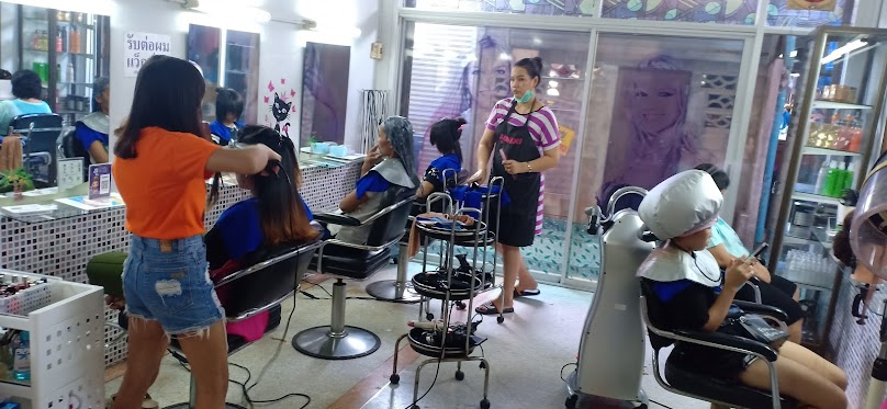 White Box Salon - 4