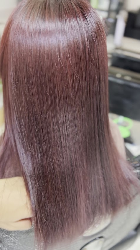 Wi Haircut & Nails - 3