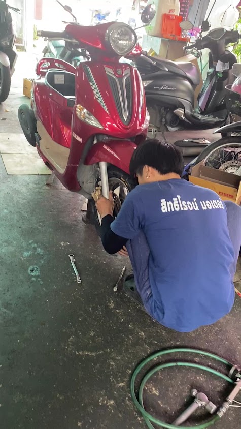 Wiang Bua 62 Rental Motorcycles&Cars Chiangmai 清迈 Wiang Bua 62 摩托车和汽车租赁服务,รถเช่าเชียงใหม่ - 3