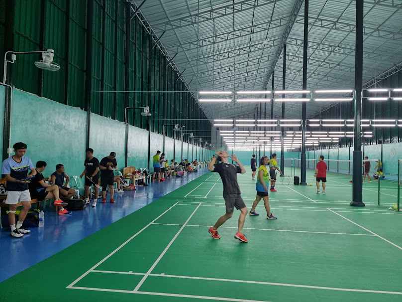 World Champion สนามแบดมินตัน