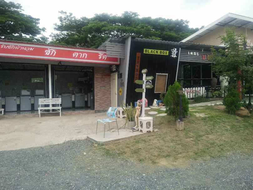 Y BARBER&SALON
