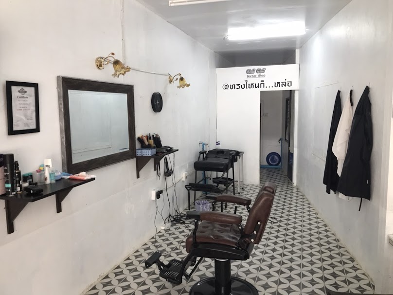 Y BARBER&SALON - 4