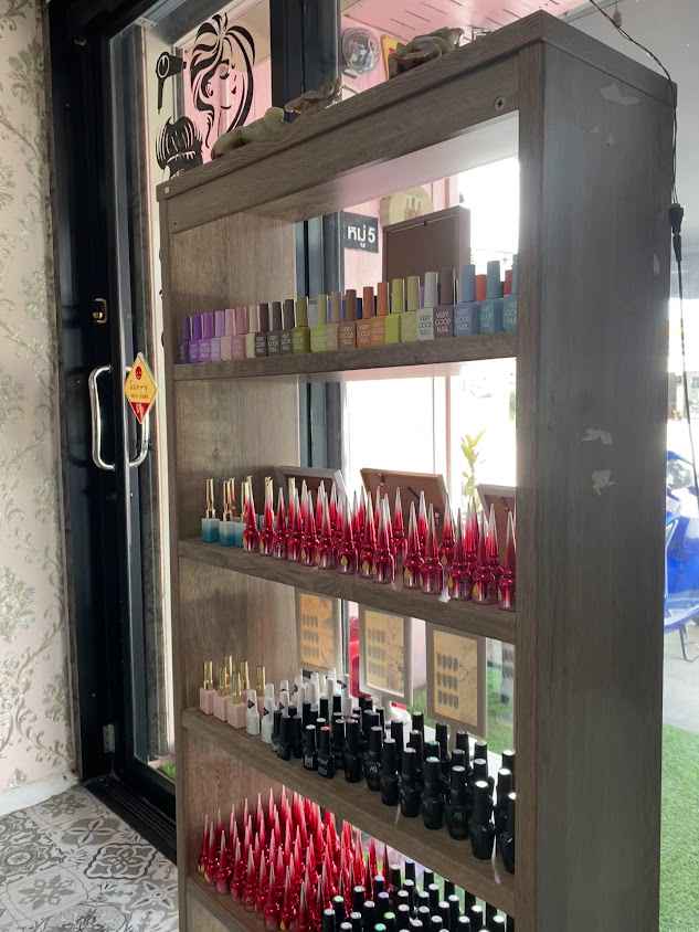 Yok Hair Salon - 3