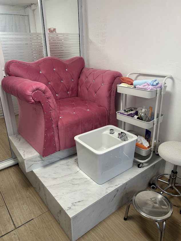 Zaren Nail & Spa