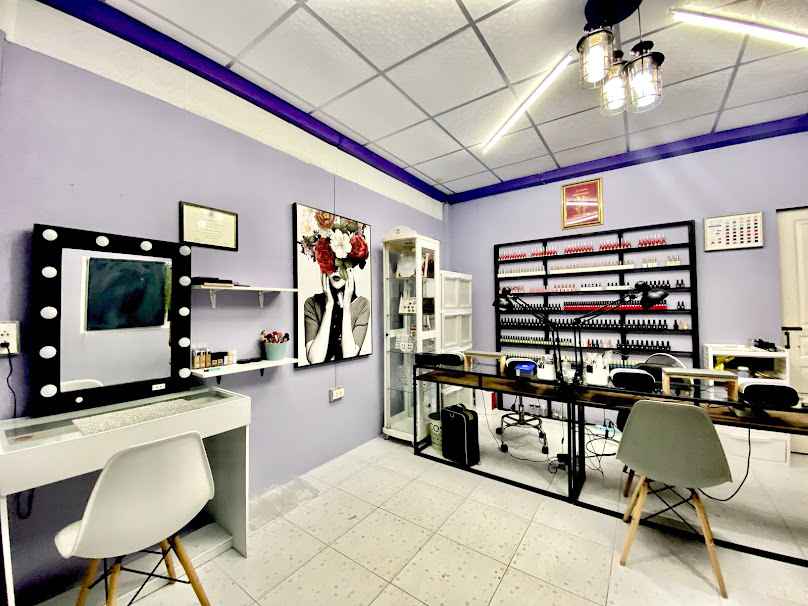 Zodiac Nails ร้านทำเล็บเจล อยู่ในร้านไซน์ทิฟฟิค - 3