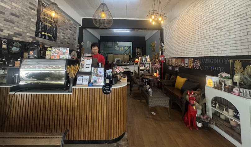 กาแฟแดงน้อย สันป่าตอง Chiang Mai