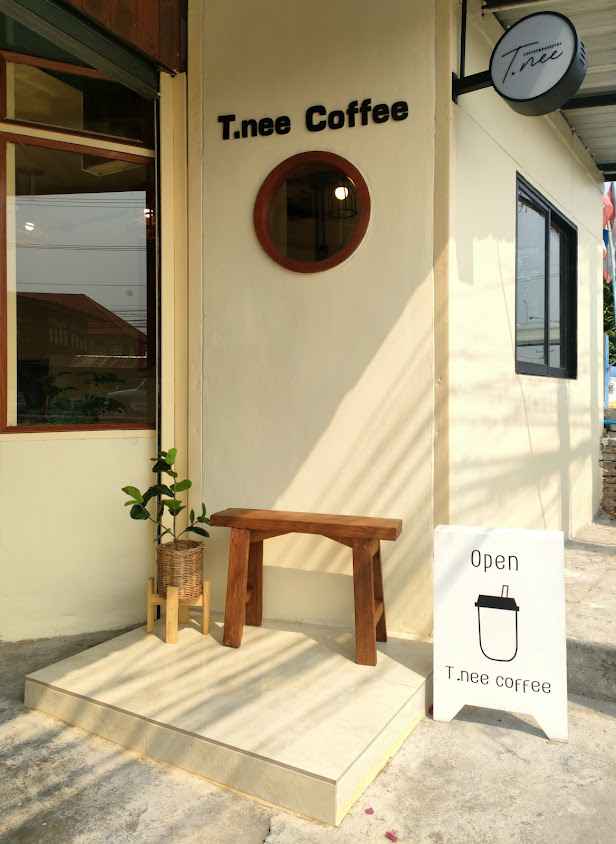 ที่นี่คอฟฟี่ T.nee coffee&basketry Chiang Mai