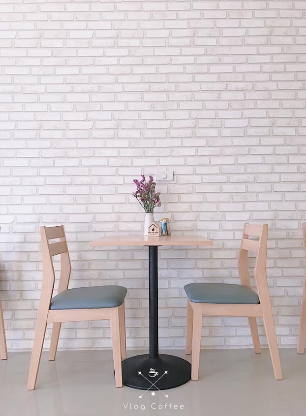 Baan Hom Chan Cafe and Co-working Space Lamphun