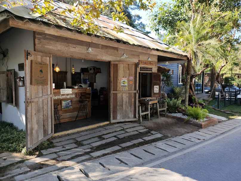 ปางไฮคอฟฟี่ช็อป Panghai coffee shop Chiang Mai