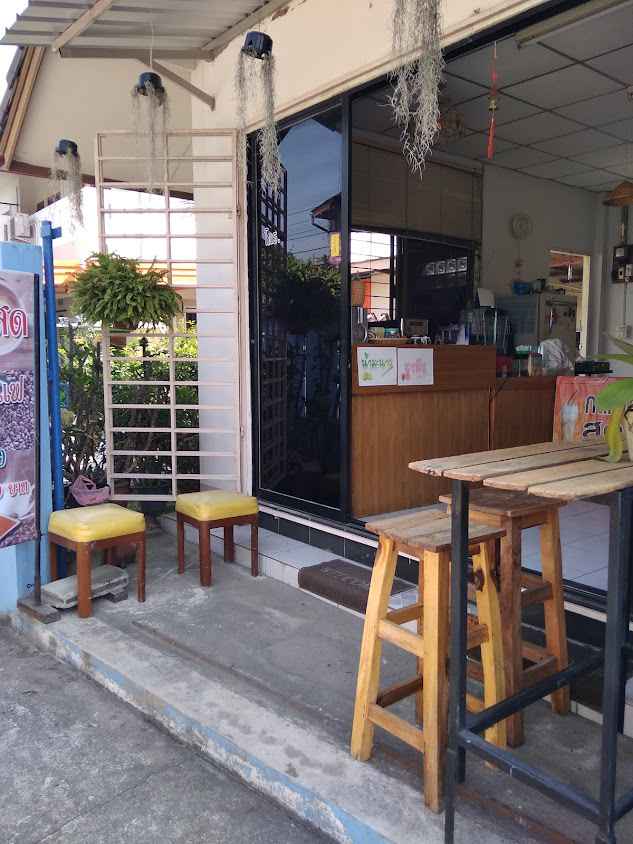 พี...คอฟฟี่ (เริ่มที่ 20 บาท) Chiang Rai