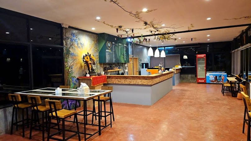 ฟาร์มฮักคาเฟหางดง Farm Hug Cafe Chiang Mai