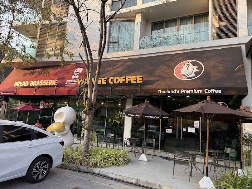 Wavi Coffee At Nimman Chiang Mai