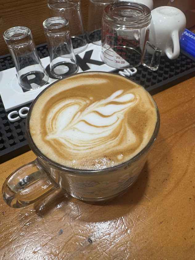 ร้านกาแฟสด “ คอฟฟี่เฮ้าส์ ” (Coffee House) Lamphun