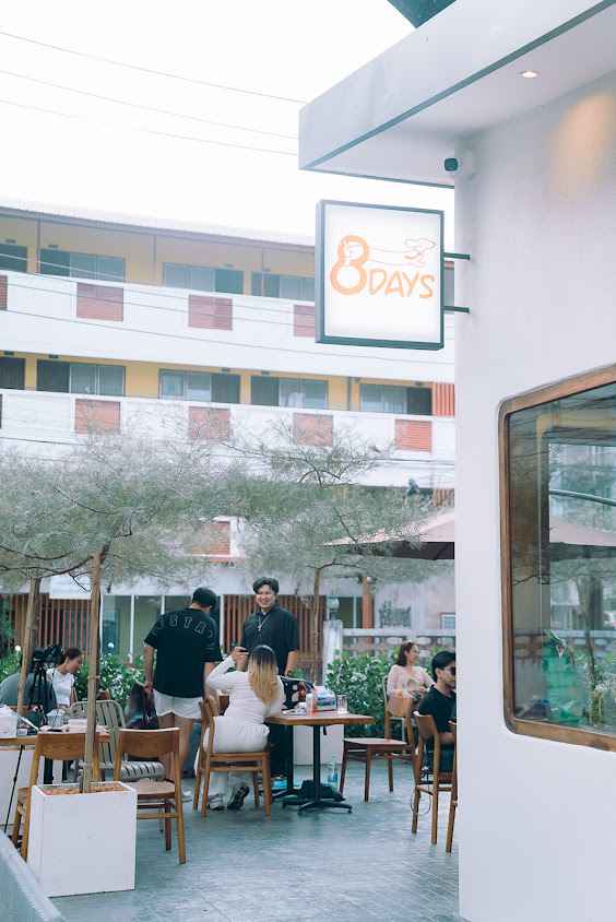 8 Days a Week Chiang Mai