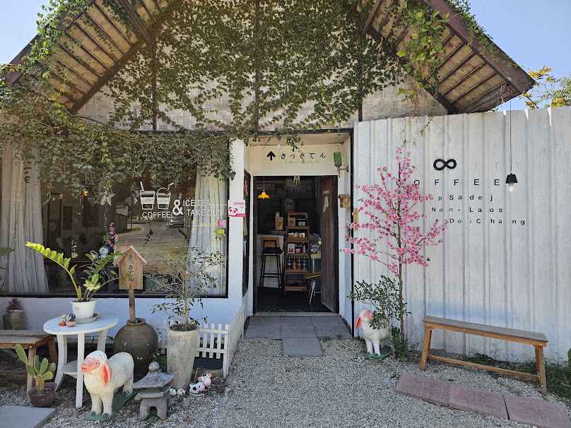 90's Cafe Chiang Mai