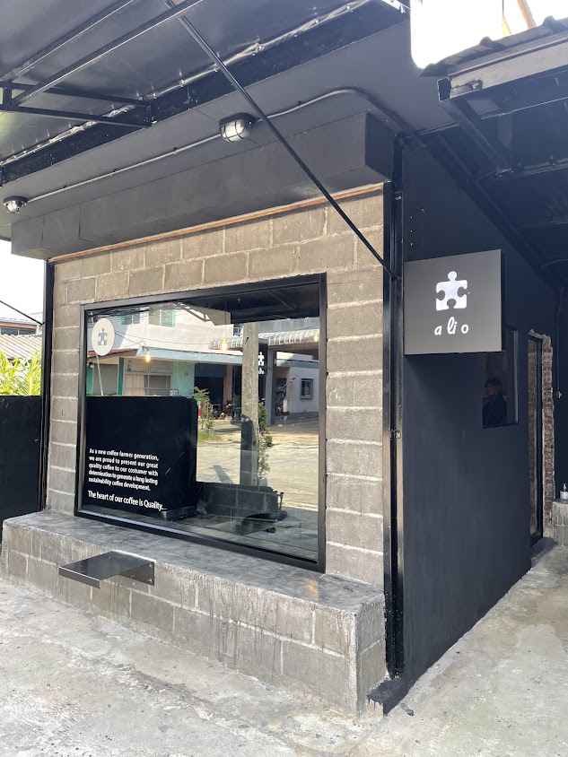 Alio Slow Bar Chiangrai ห้าแยก Chiang Rai