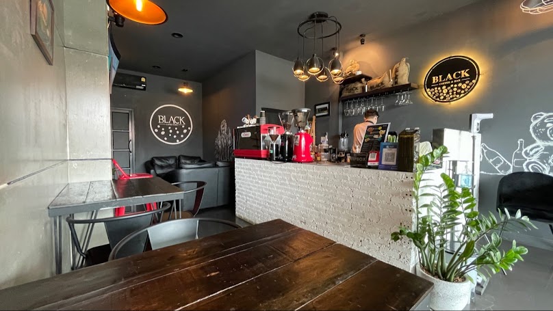 BLACK COFFEE&BAR Chiang Rai