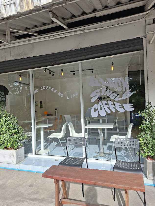 Black single coffee หางดง Chiang Mai
