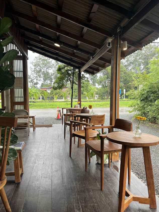 Chapter 2WO Coffee Saraphi Chiang Mai