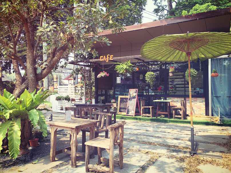 Courtyard Cafe’ Chiang Mai