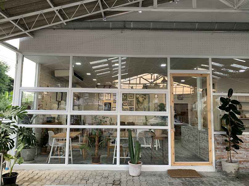 IED ART Studio l art x coffee l Lamphun