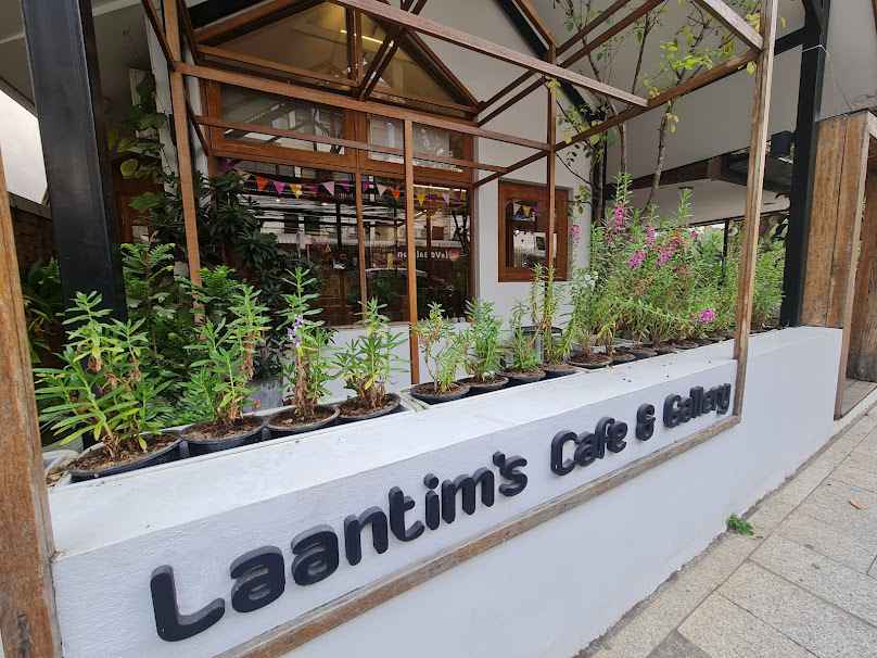 Laan-Tim Cafe' & Gallery Chiang Rai