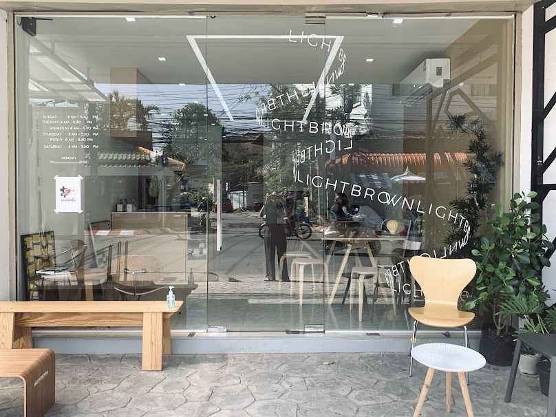 Light Brown Coffee (라이트 브라운 카페) Chiang Mai
