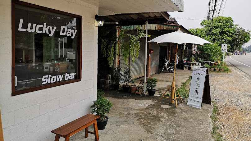 Lucky Day slow bar coffee Lamphun