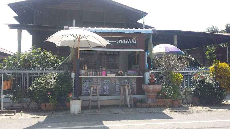 Nongfirst Coffee House Lamphun