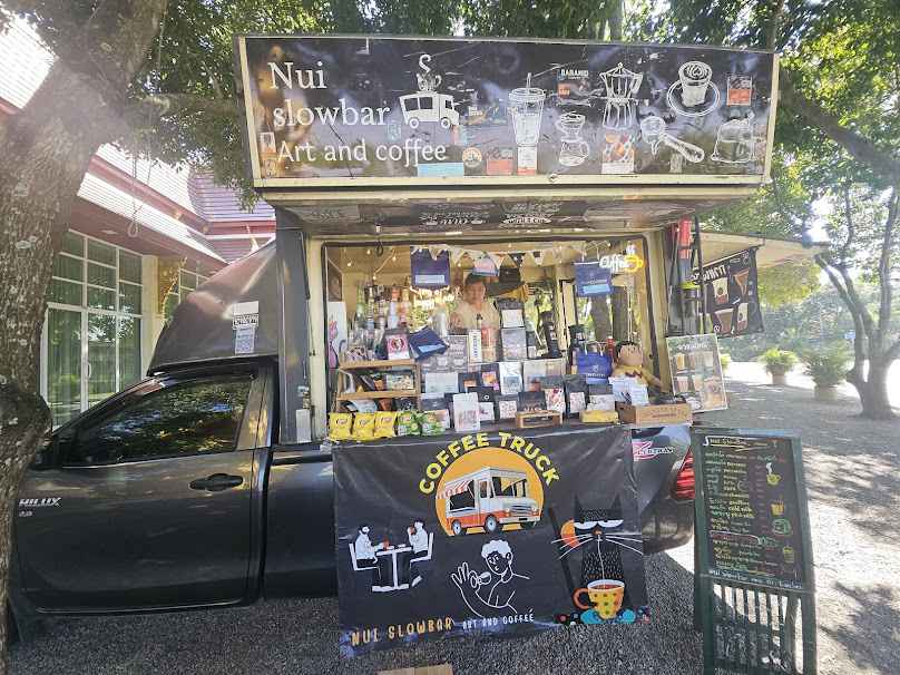 Nui slow bar ร้านกาแฟ coffee truck Chiang Mai