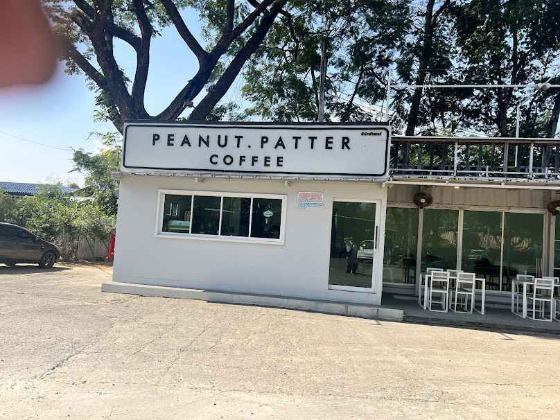 P E A N U T . P A T T E R Cafe Chiang Mai - 1