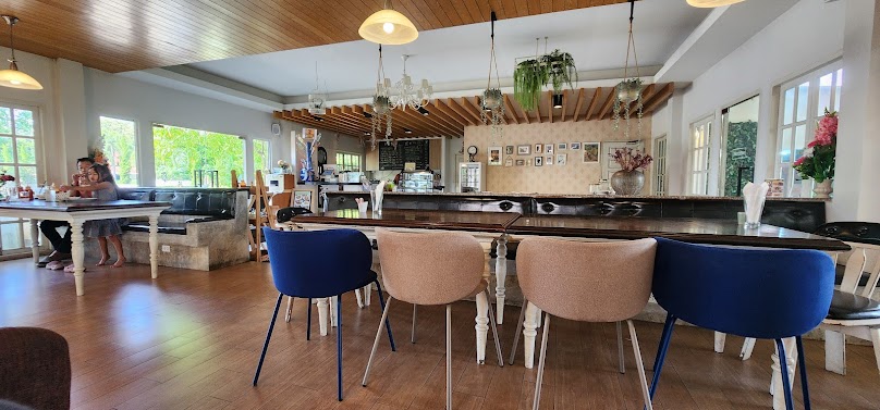 Rai Rak Cafe’ & Restaurant Lamphun - 1