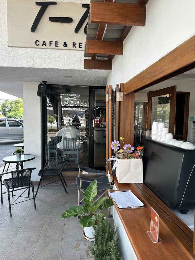 T-TEN Cafe & Restaurant Chiang Mai