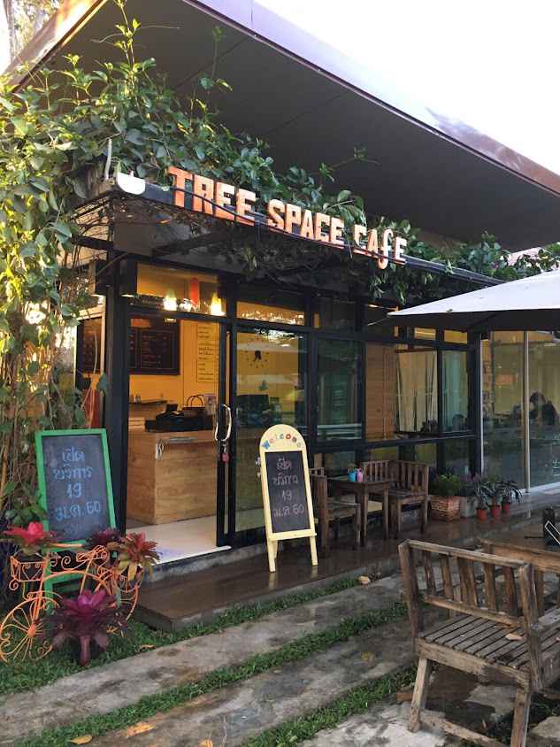 TREE SPACE CAfÉ Chiang Mai