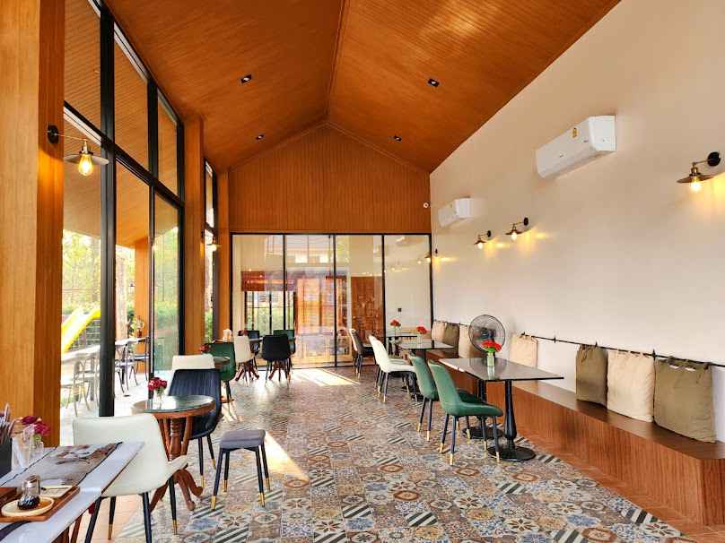 TRIPLE C campsite & café Chiang Rai