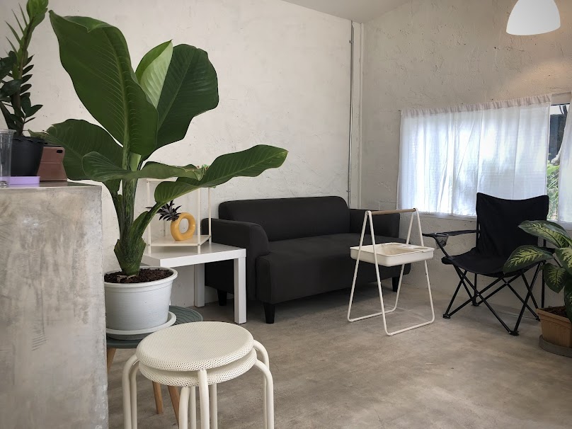 snug room home café Chiang Mai