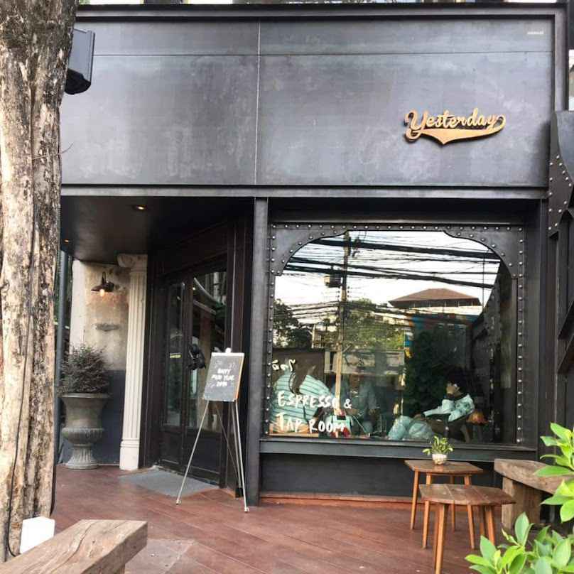 Yesterday Cafe Chiang Mai